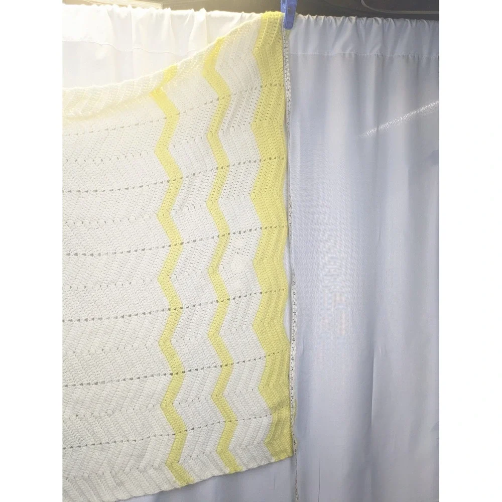 Handmade Crochet Baby Blanket‎ Chevron Ripple Yellow Rosettes White Floral 49x46